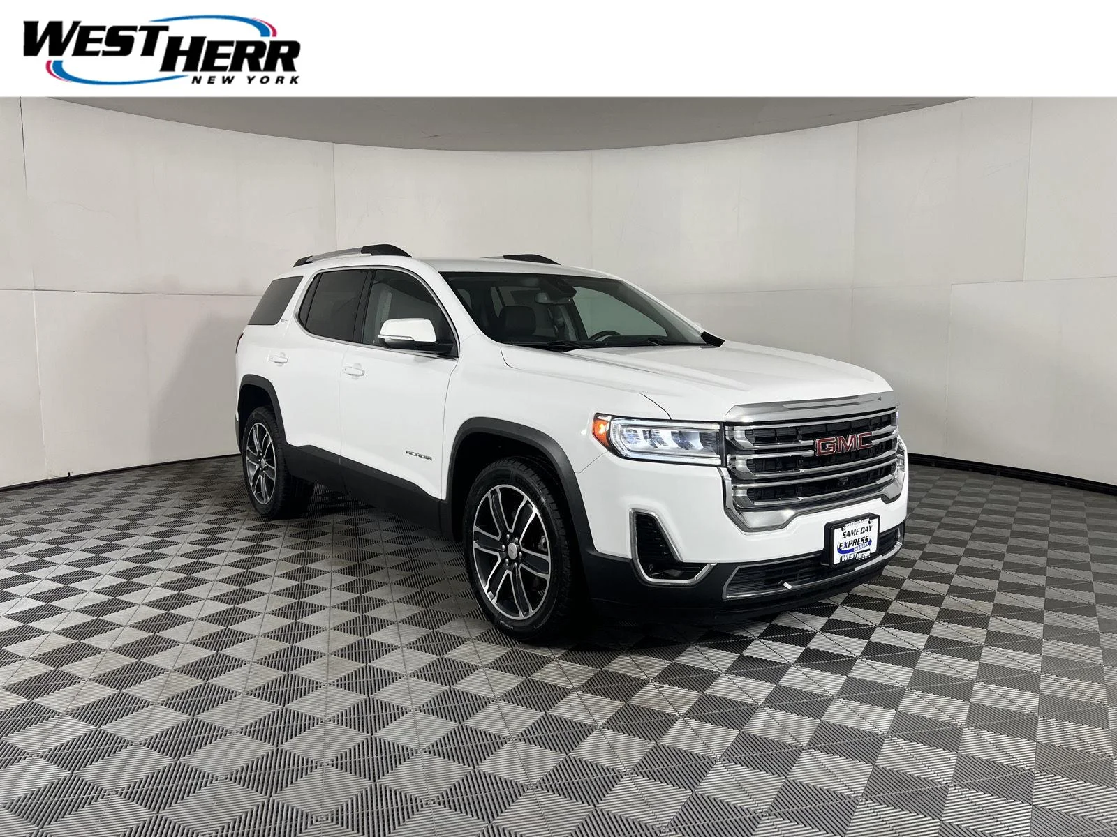 Used 2023 Summit White GMC SLT image 1