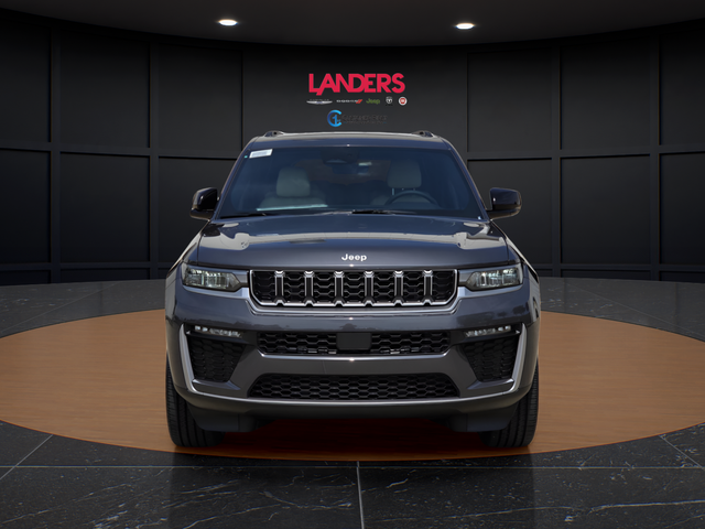 New 2026 Baltic Gray Metallic Clear-Coat Exterior Paint Jeep Limited image 4