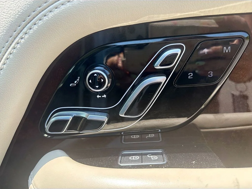 Used 2020 Fuji White Land Rover HSE image 42