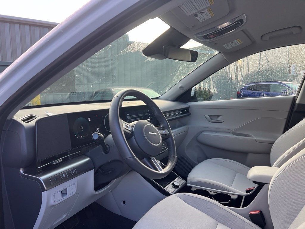 Certified Used 2025 White Hyundai SEL Convenience image 10