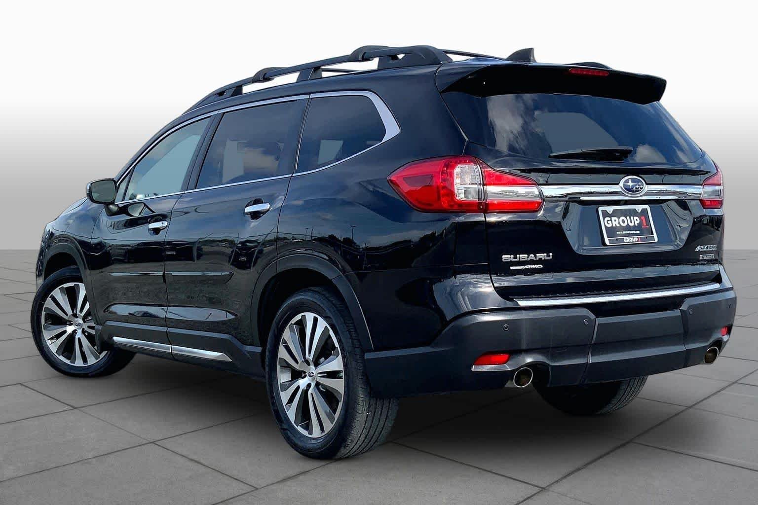 Used 2019 Crystal Black Silica Subaru Touring image 12