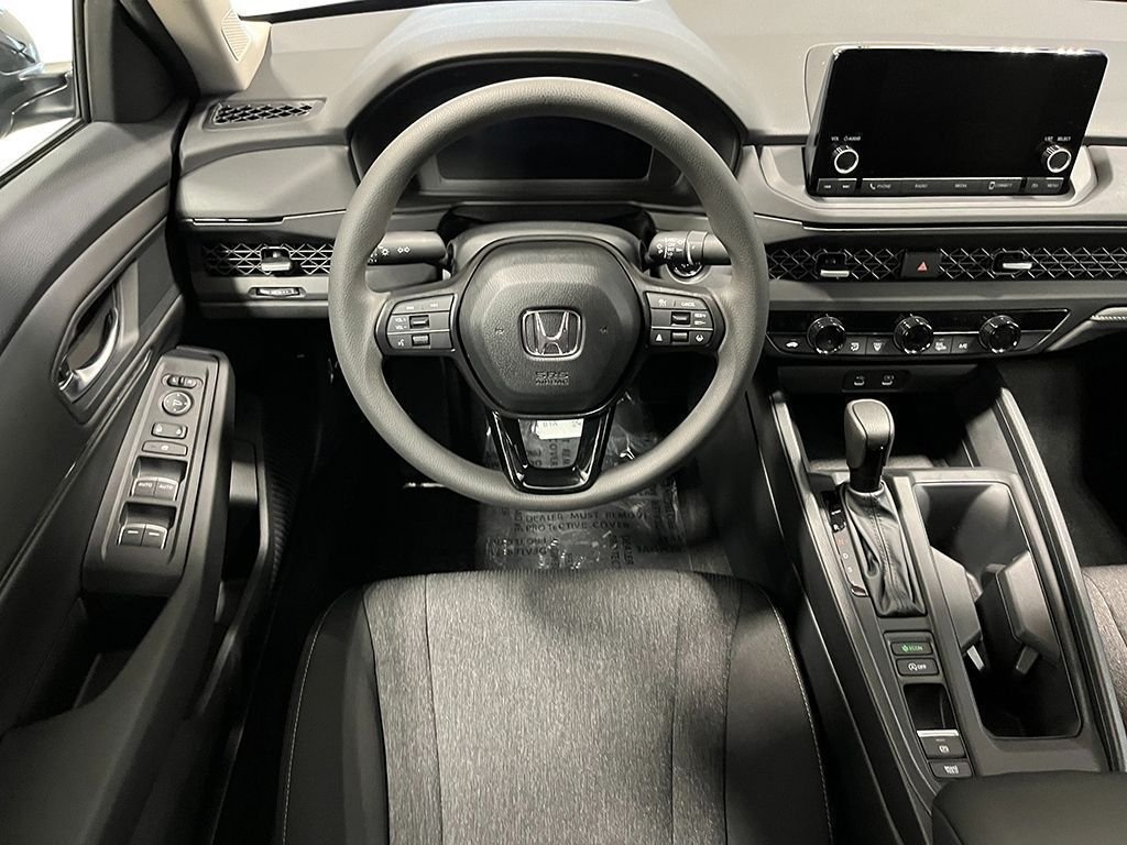2025 Honda Accord SE - Photo 16