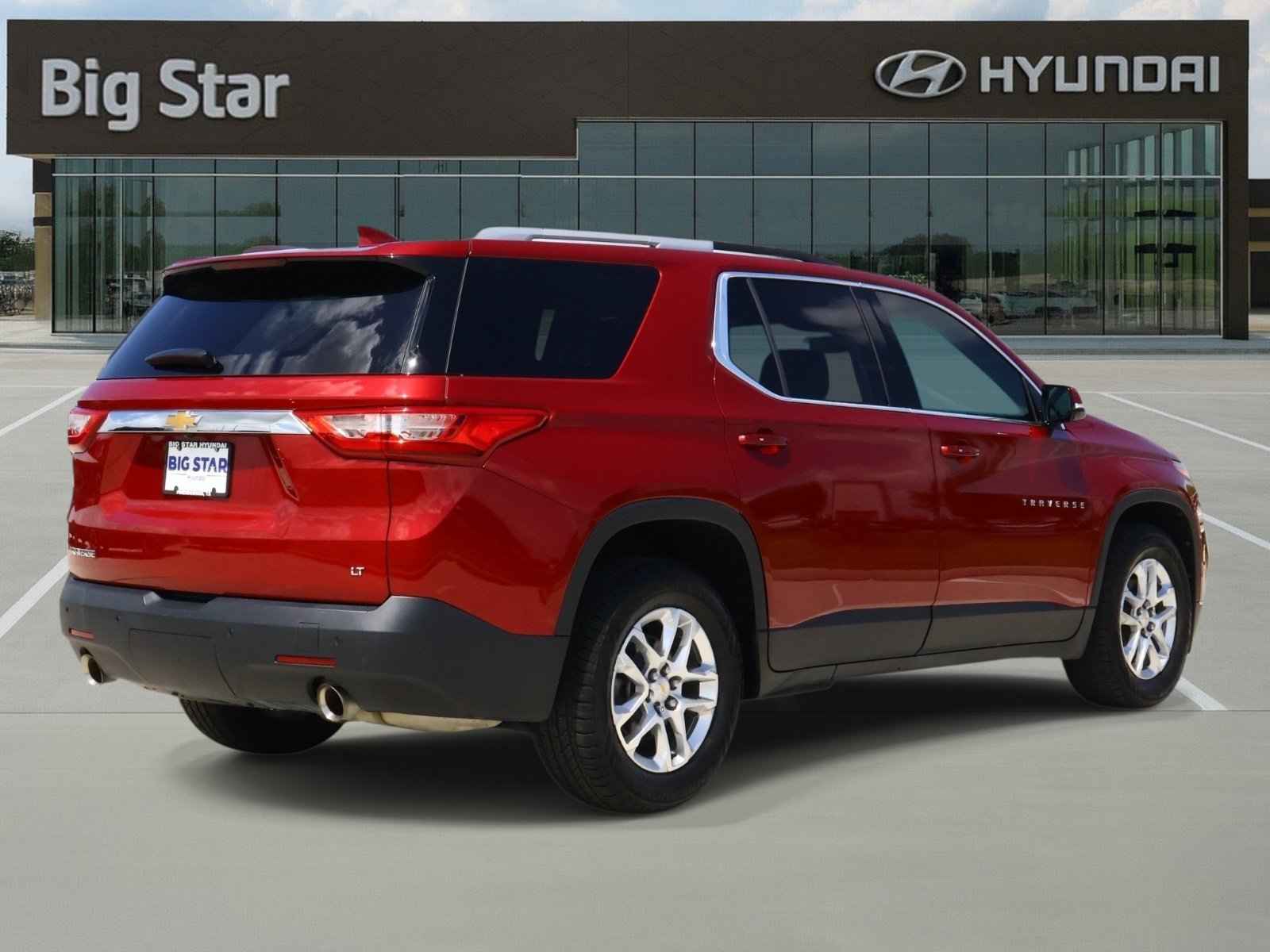 Used 2018 Cajun Red Tintcoat Chevrolet LT image 4