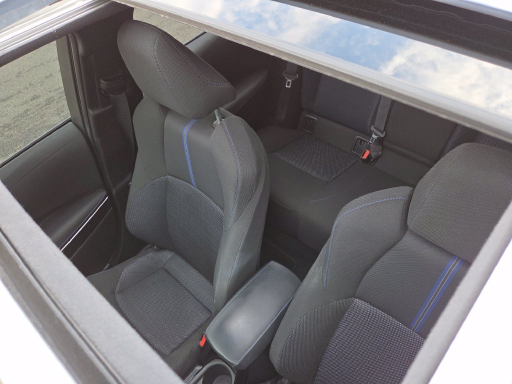 Used 2022  Toyota SE image 34
