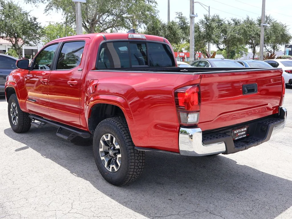Used 2022 Red Toyota SR5 image 6