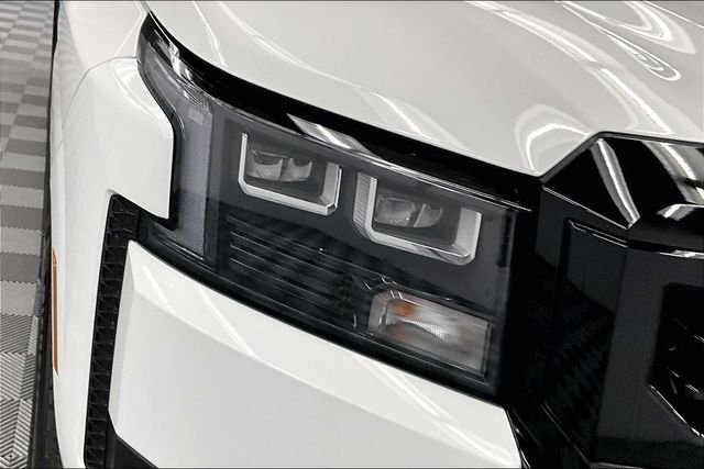 New 2026 Glacier White Nissan SV image 14