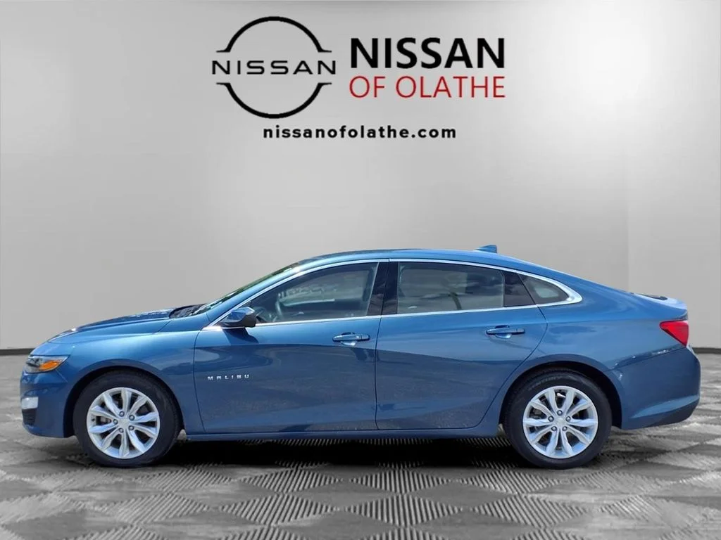Used 2024 Blue Chevrolet LT image 22