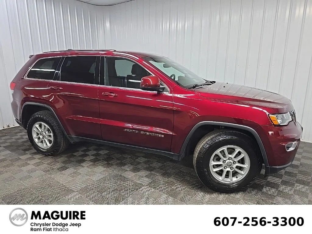 Used 2018 Red Jeep Laredo image 1