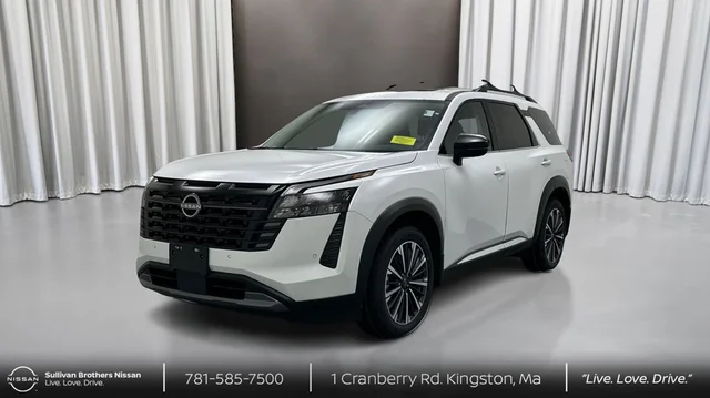 2026 Nissan Pathfinder Platinum 4WD's photo