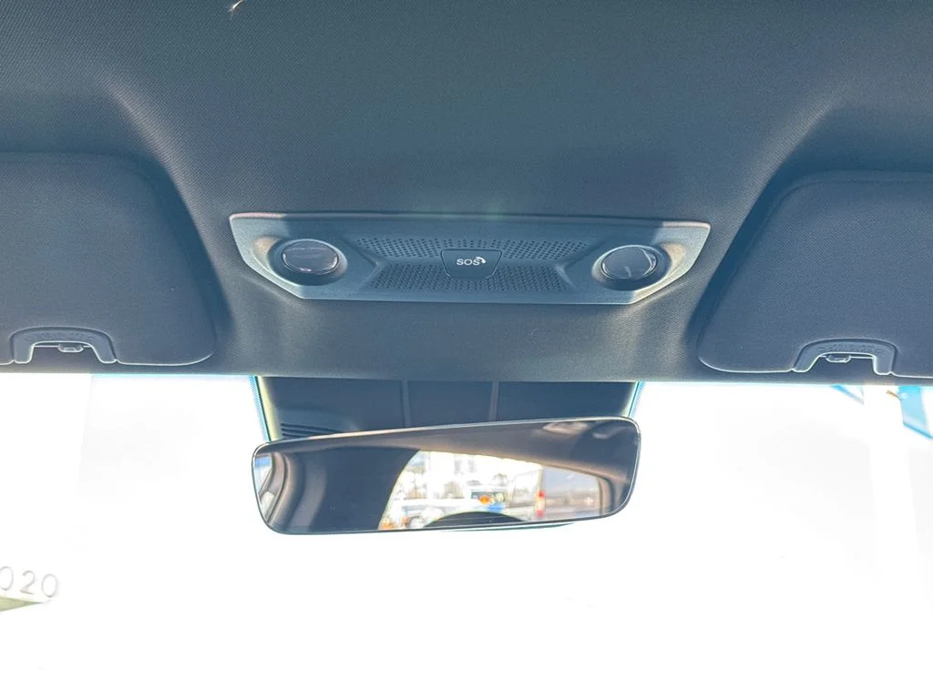 2025 VinFast VF 8 Plus - Photo 24