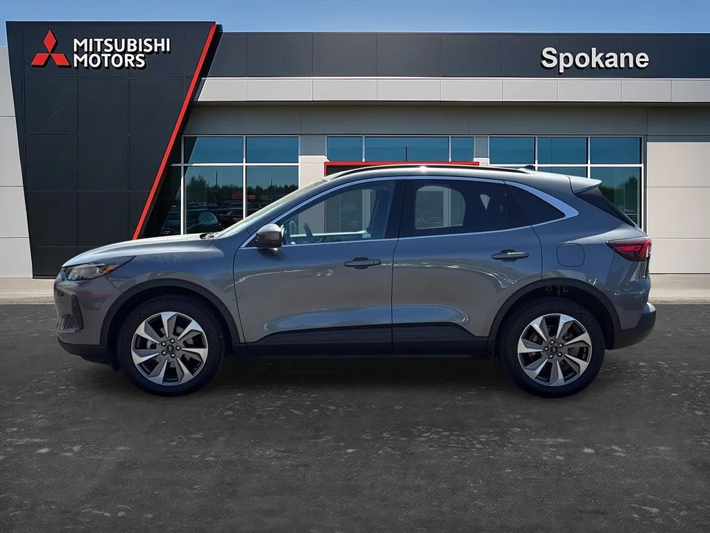 Used 2024 Carbonized Grey Metallic Ford Platinum image 4