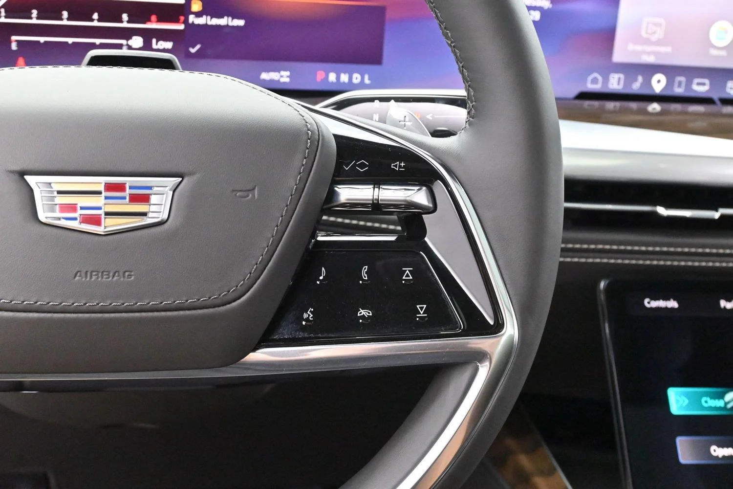 Used 2026 Vibrant White Tricoat Cadillac Platinum Sport image 16