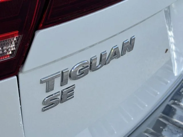 Used 2019 White Volkswagen 2.0T SE image 13