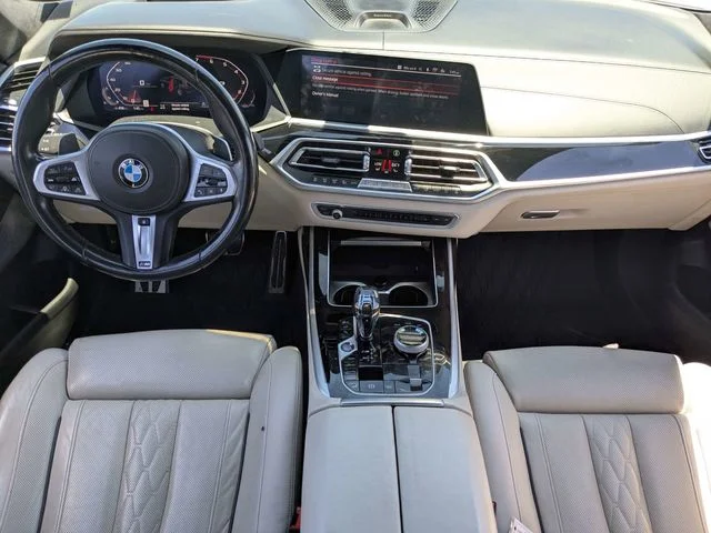Used 2021 White BMW M50i image 13