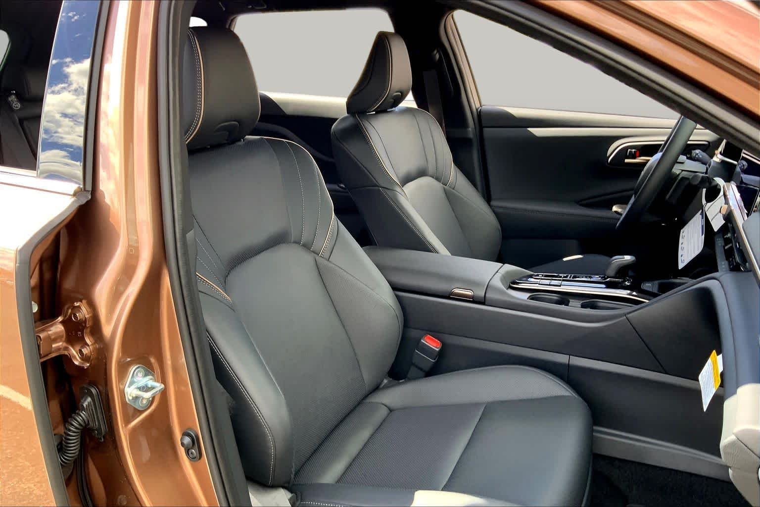 Used 2026 Bronze Age Toyota Limited image 8
