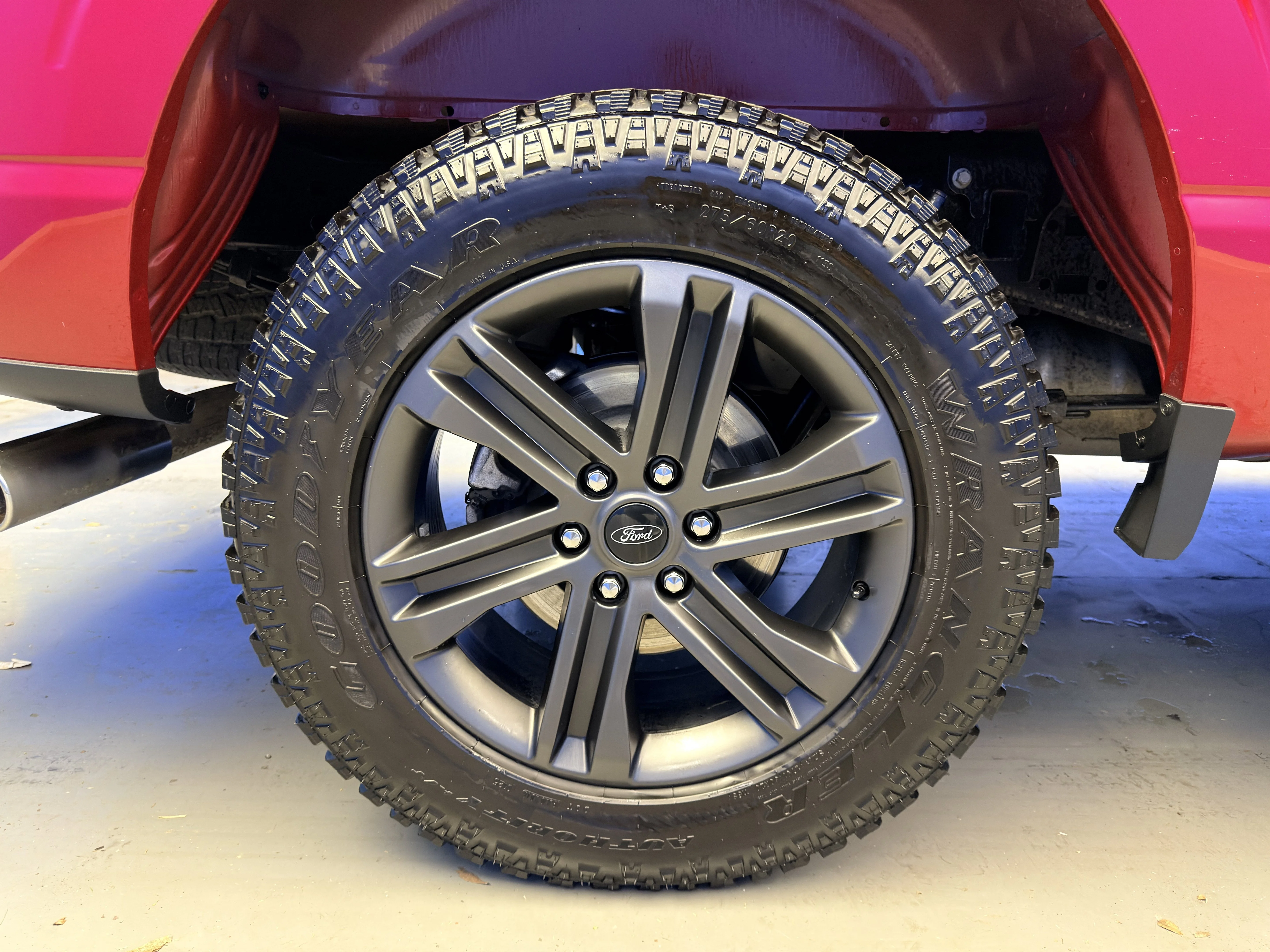 Used 2022 Rapid Red Metallic Tinted Clearcoat Ford XLT image 9