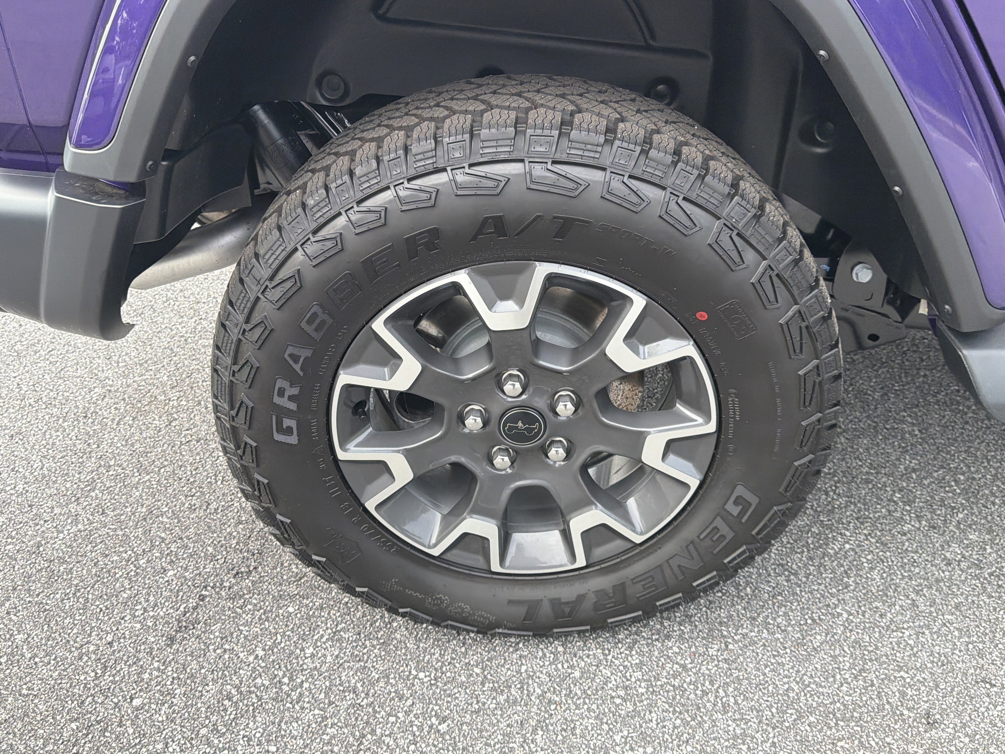 New 2026 Reign Exterior Paint Jeep Sahara image 21