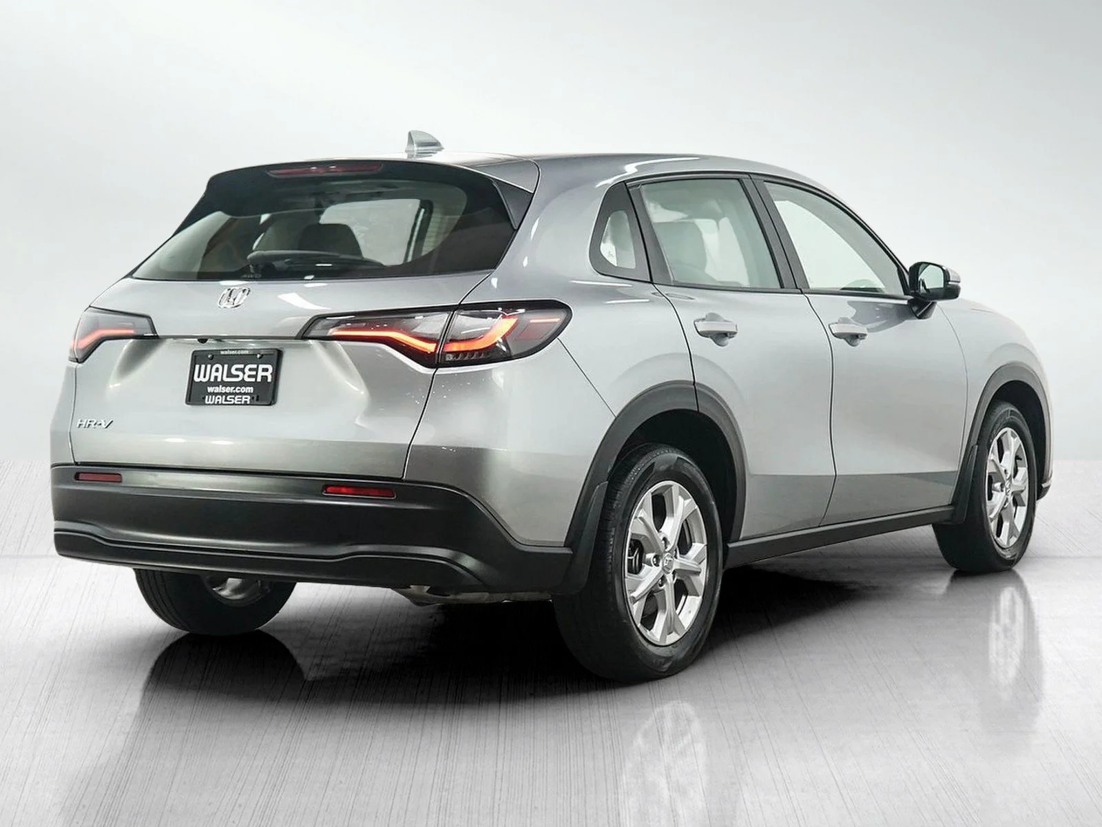 Used 2024  Honda 5D WAGON LX AWD image 5
