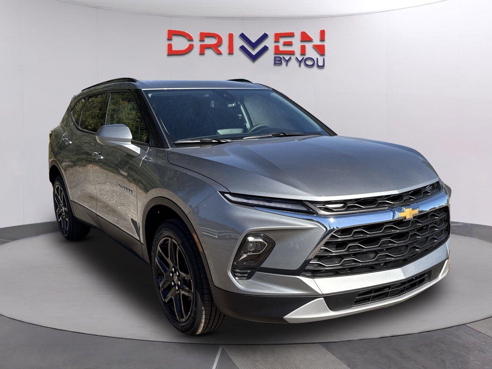 New 2026 Sterling Gray Metallic Chevrolet 2LT image 2