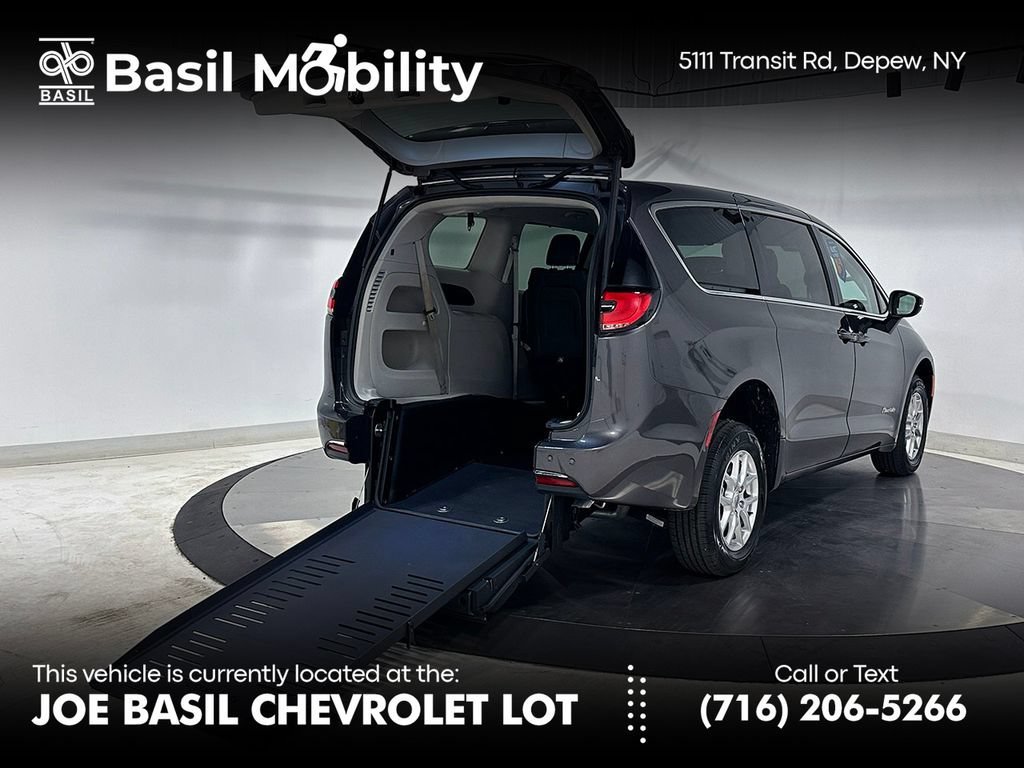 Used 2023 Gray Chrysler Touring L image 1