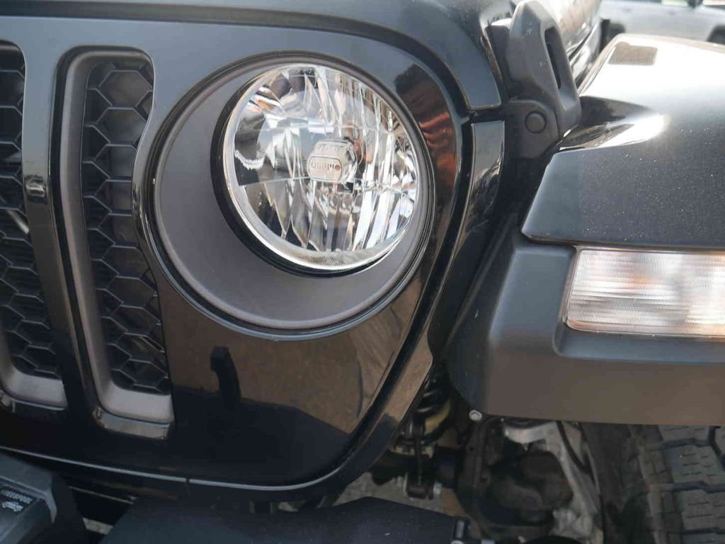 Certified Used 2023 Black Jeep Rubicon image 28