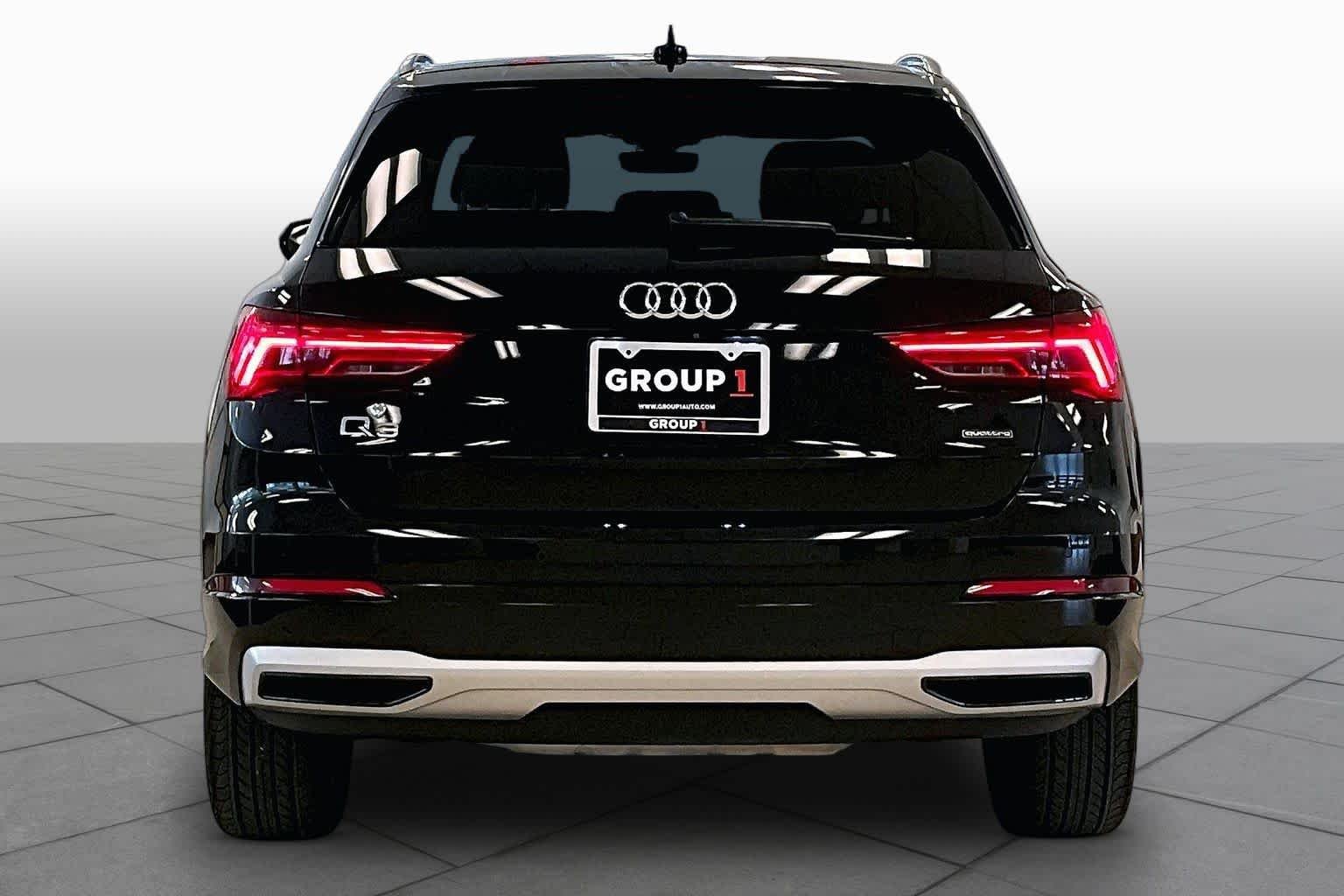 Used 2022 Mythos Black Metallic Audi Premium image 4
