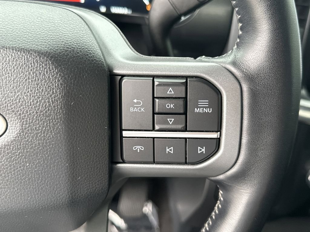 Used 2022 White Ford Lariat image 22