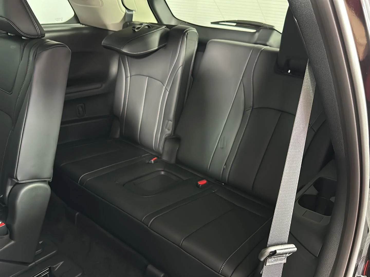 Used 2026 Mineral Black INFINITI LUXE image 25