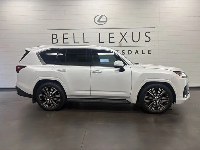 New 2026 White Lexus 700h Luxury image 3