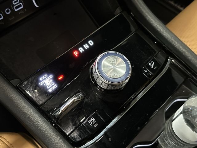 Used 2021 Black Jeep Summit image 27
