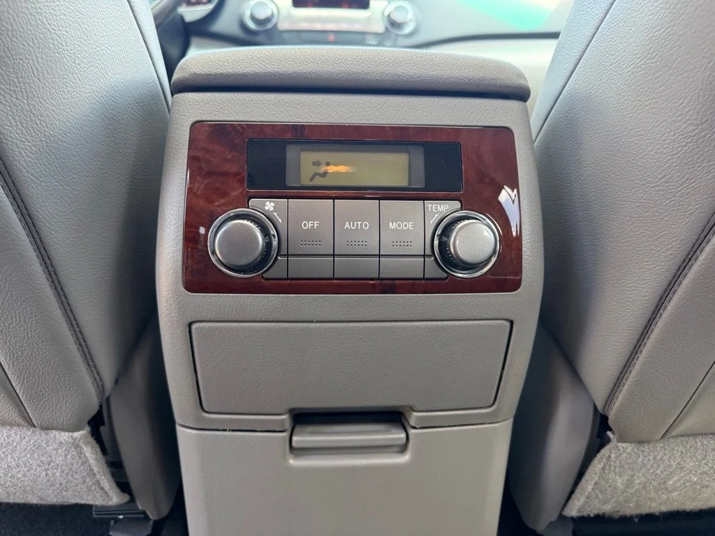 Used 2012 Classic Silver Metallic Toyota Limited image 20