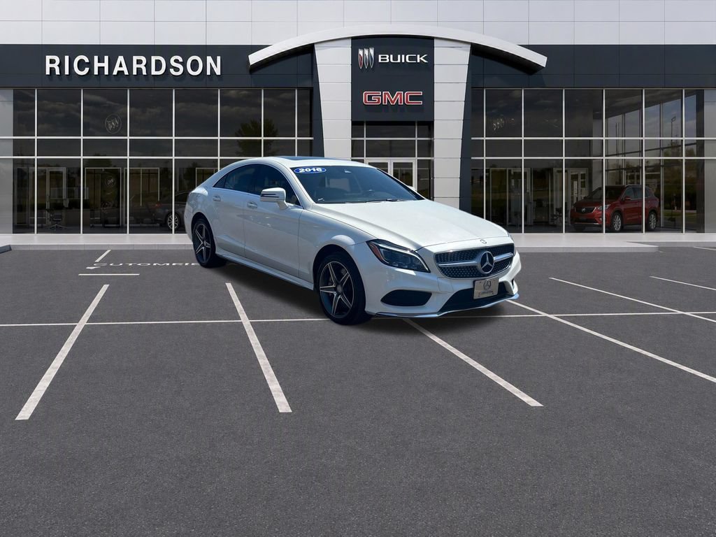 Used 2016 White Mercedes-Benz 4MATIC® image 7