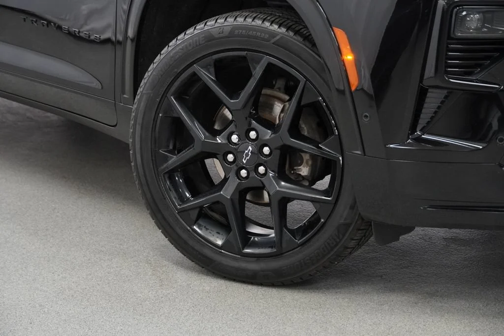 Used 2024 Mosaic Black Metallic Chevrolet RS image 9