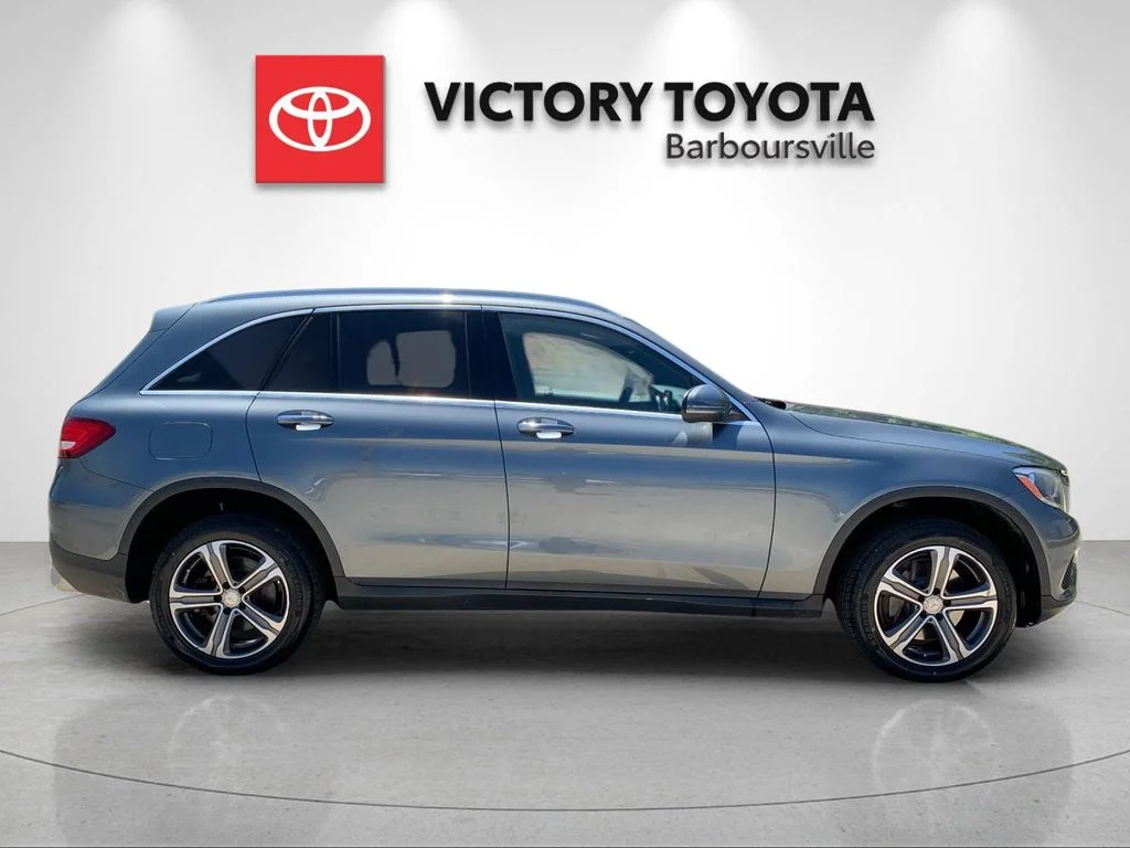 Used 2017 Gray Mercedes-Benz GLC 300 image 6