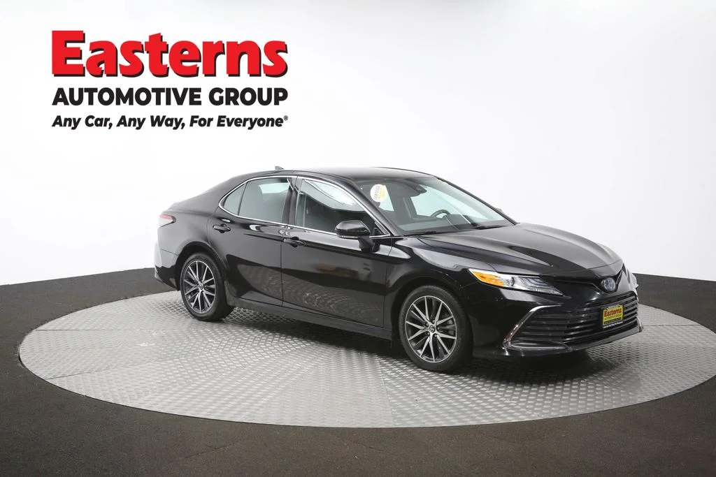 Used 2022 Black Toyota XLE image 48