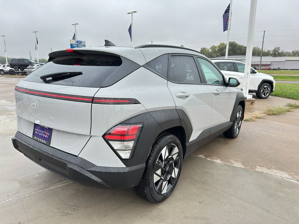 Used 2025 Cyber Gray Metallic Hyundai SEL Convenience image 5