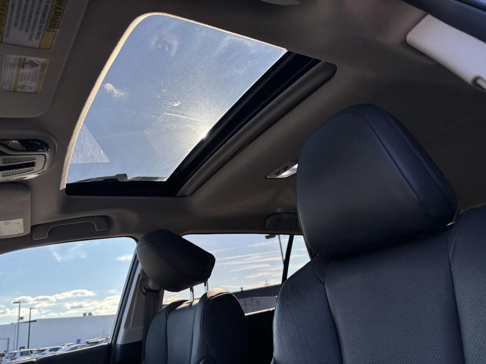 Used 2024  Subaru Limited image 17
