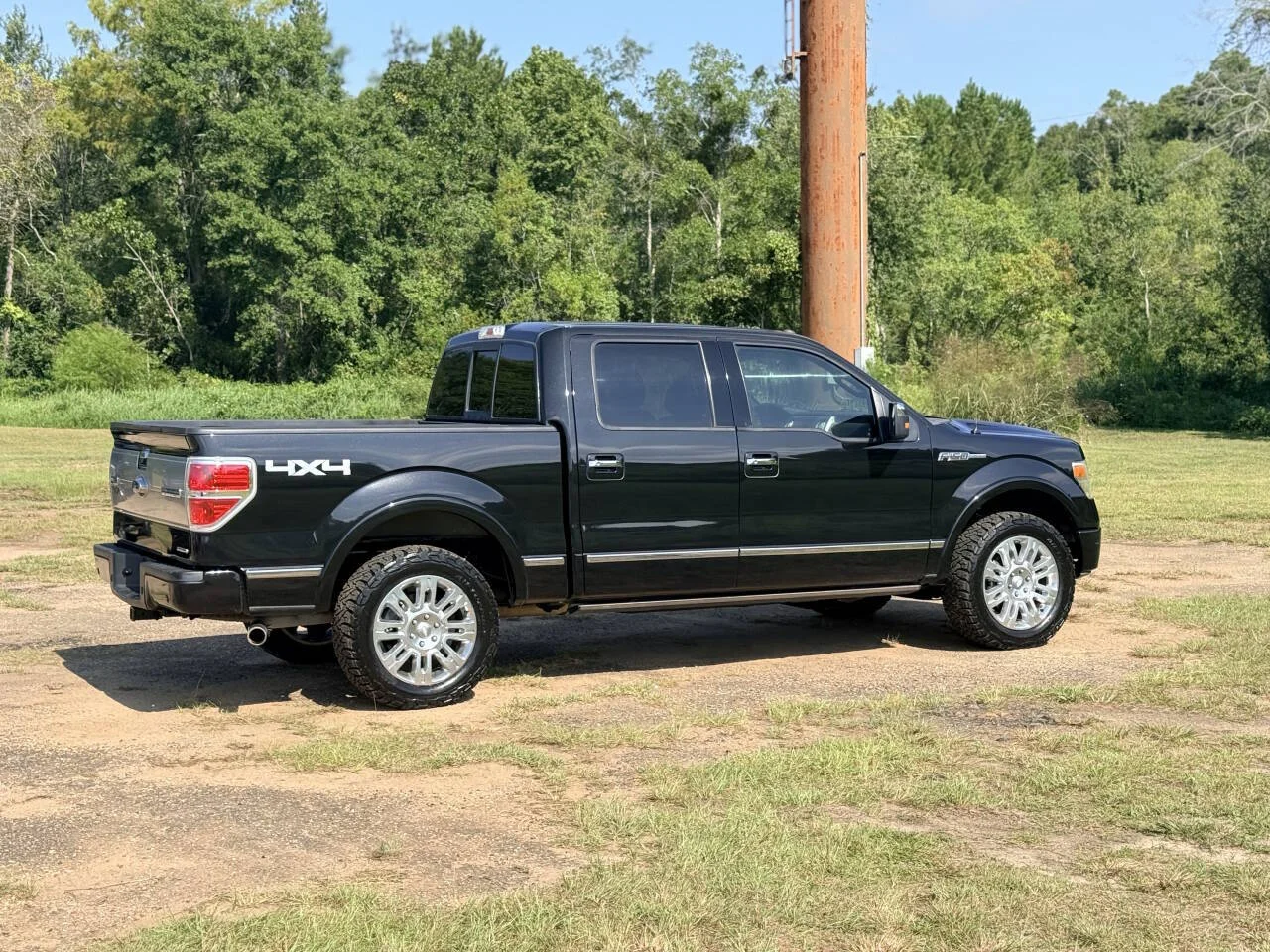 Used 2013 Black Ford Platinum 4x4 4dr SuperCrew Styleside 5.5 ft. SB image 5
