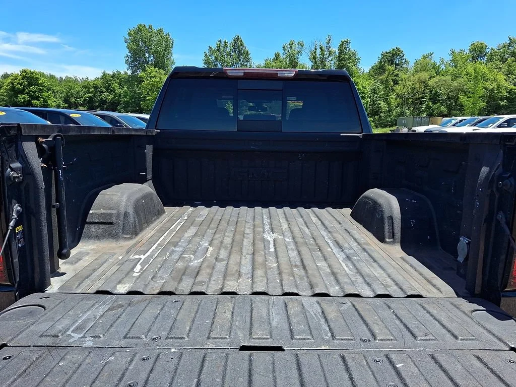 Used 2020 Carbon Black Metallic GMC SLT image 31