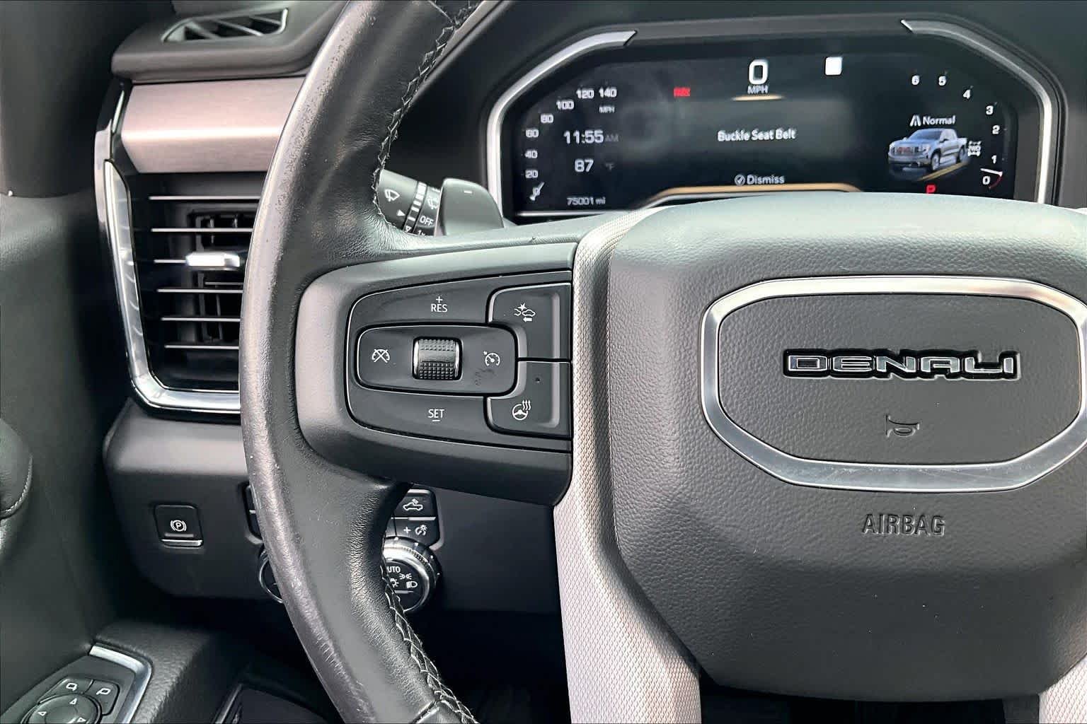 Used 2022 Onyx Black GMC Denali image 24