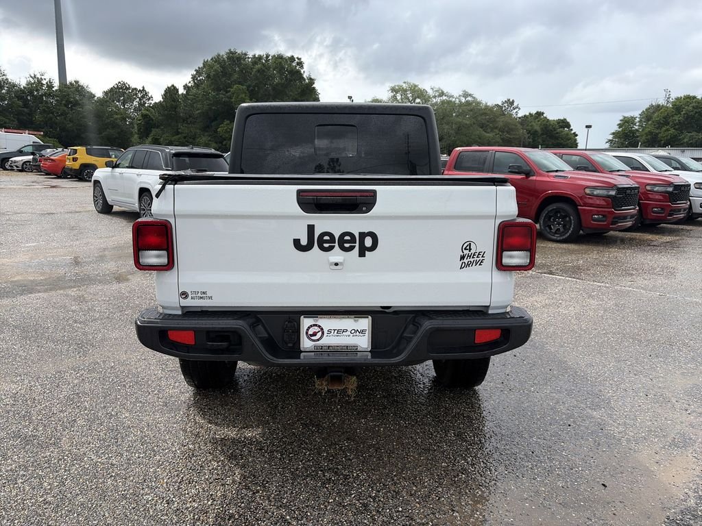Used 2024 White Jeep Sport image 5