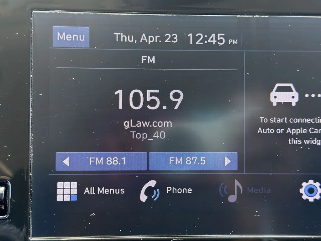 Used 2022 Blue Hyundai SE image 12