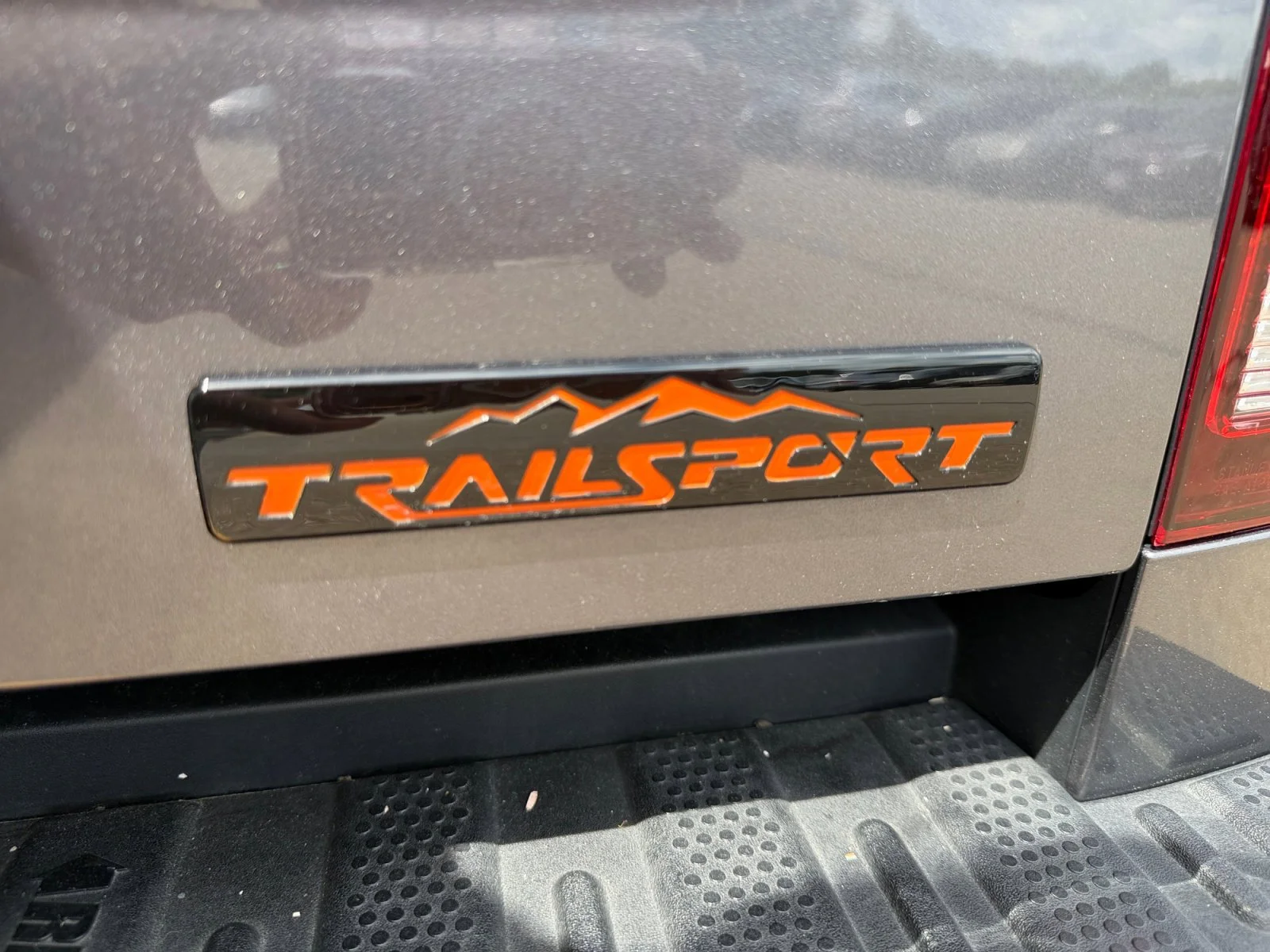 Certified Used 2025 Modern Steel Metallic Honda TrailSport image 43