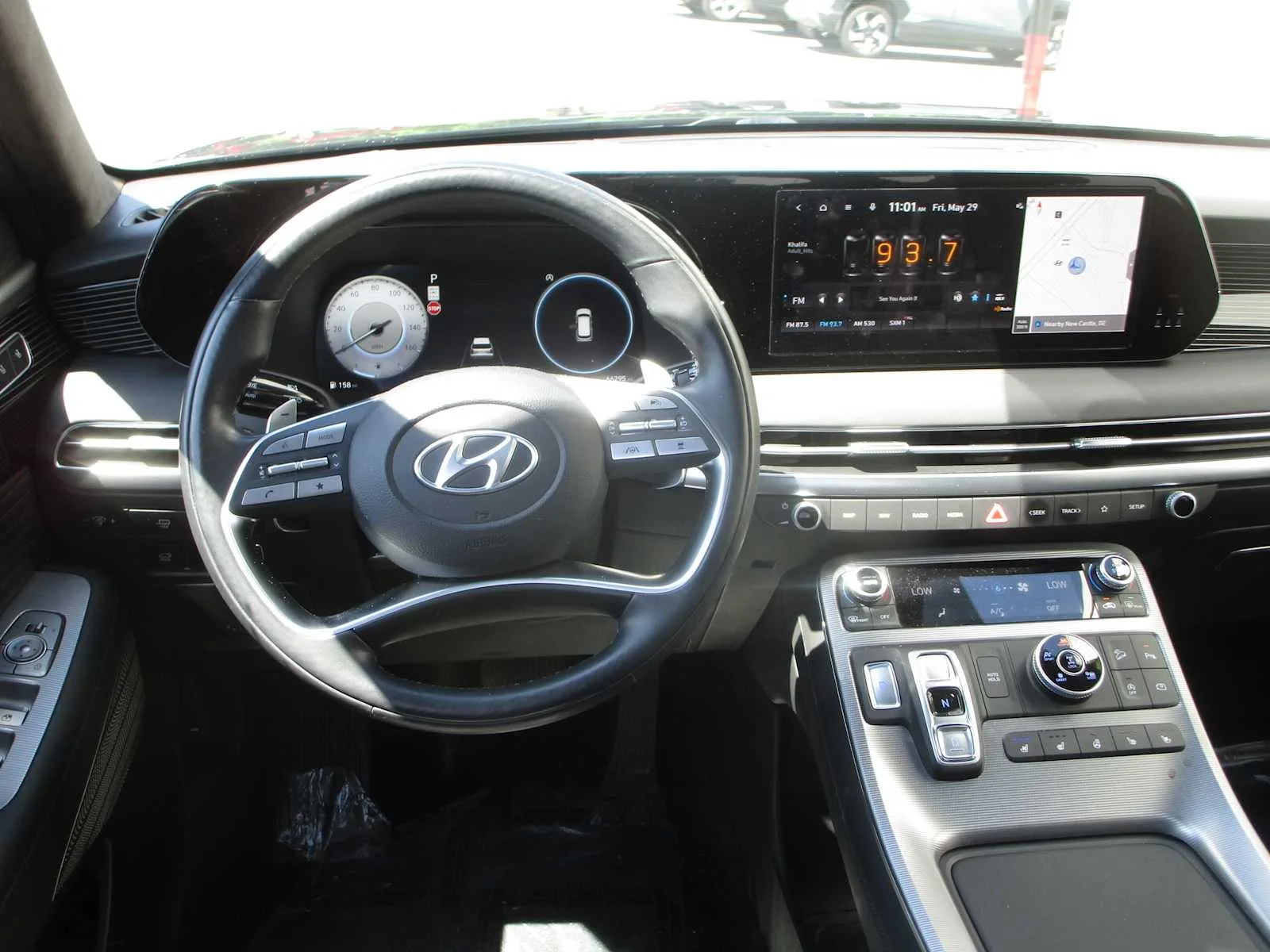 Used 2023 Abyss Black Pearl Hyundai Calligraphy image 11