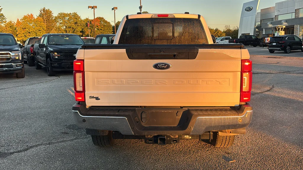 Used 2022 White Ford Lariat image 29