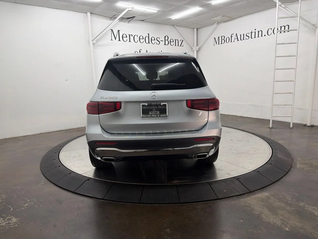 New 2026 Silver Mercedes-Benz GLB 250 image 6