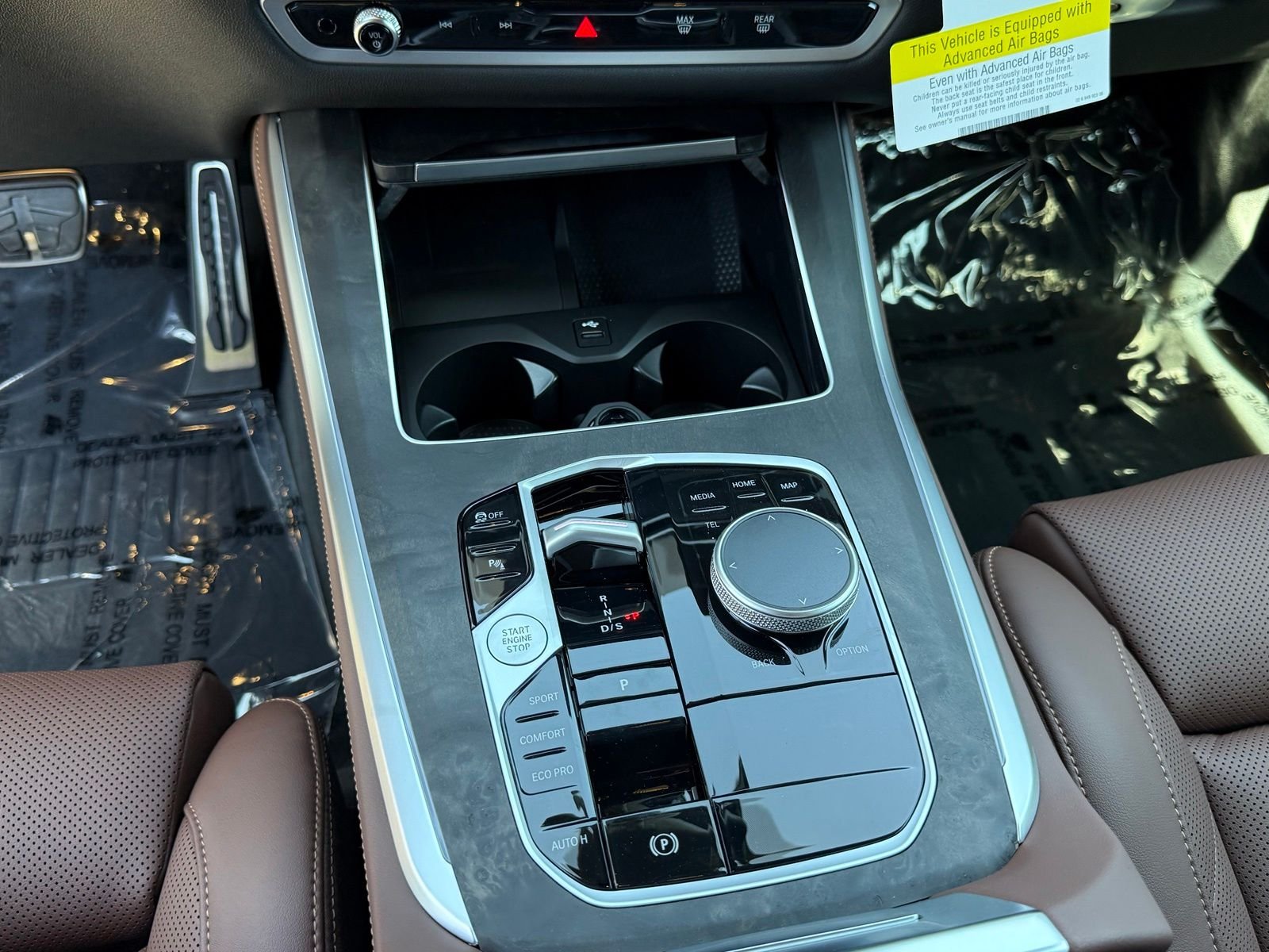 New 2026 Carbon Black Metallic BMW sDrive40i image 22
