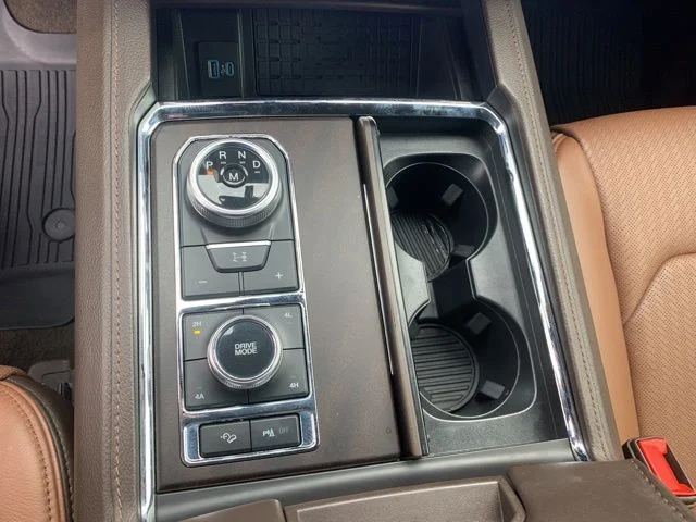 Used 2023 Green Ford King Ranch image 35