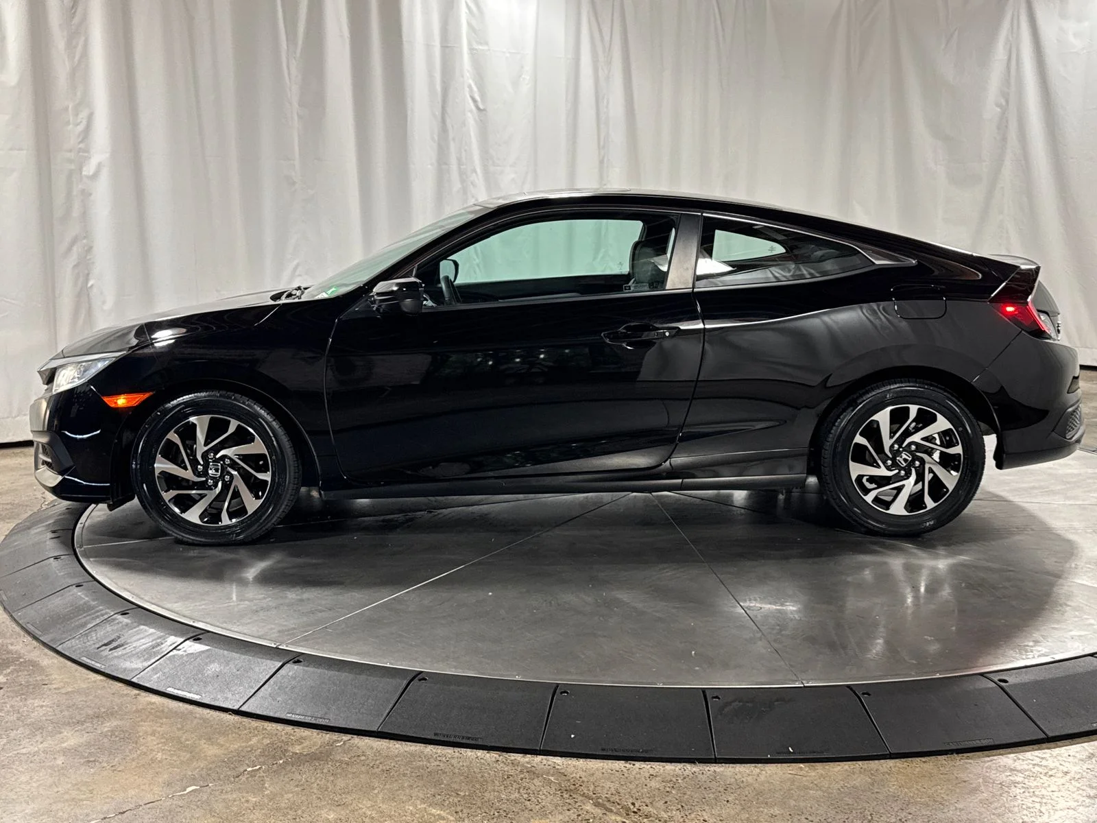 Used 2018  Honda LX-P image 8