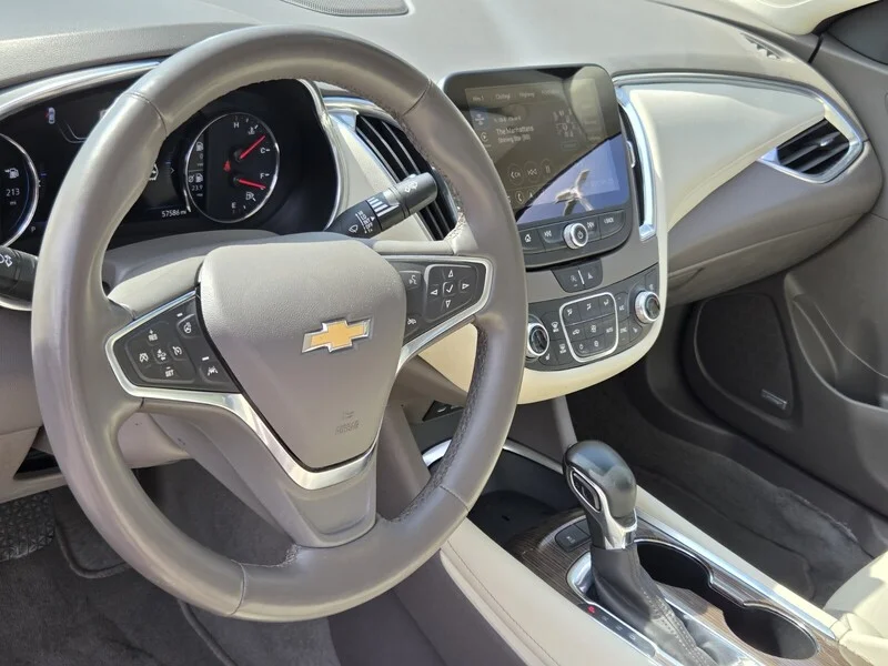 Used 2024 Mineral Gray Metallic CHEVROLET LT image 8